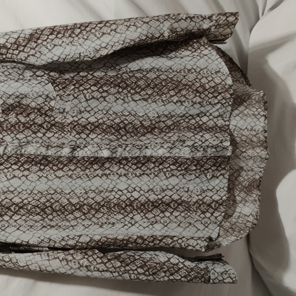 Nwot Apt. 9 Button Up Snakeskin Print Hi Lo Blous… - image 3